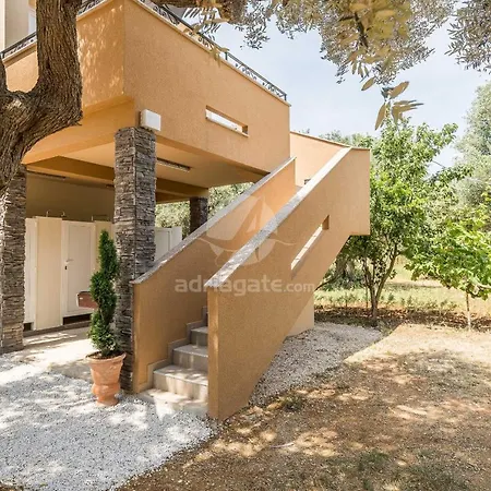 Appartamento And Casa Di Giulietta Bibinje