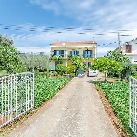 And Casa Di Giulietta Appartamento Bibinje